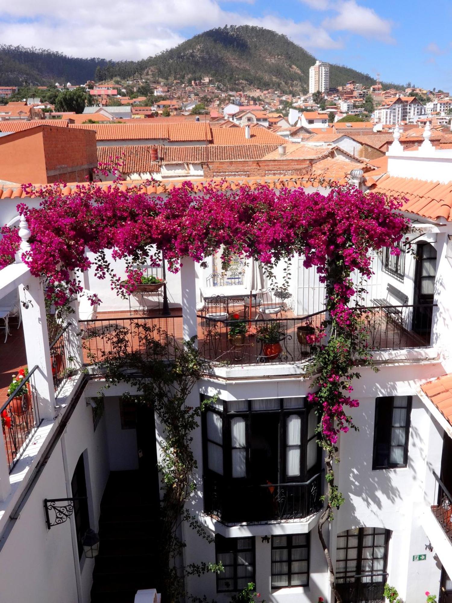 El Hotel De Su Merced Sucre Exterior photo