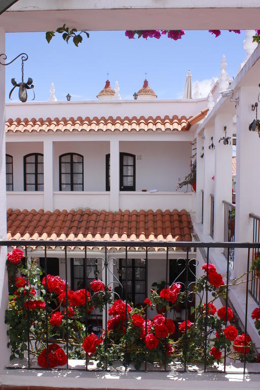 El Hotel De Su Merced Sucre Exterior photo