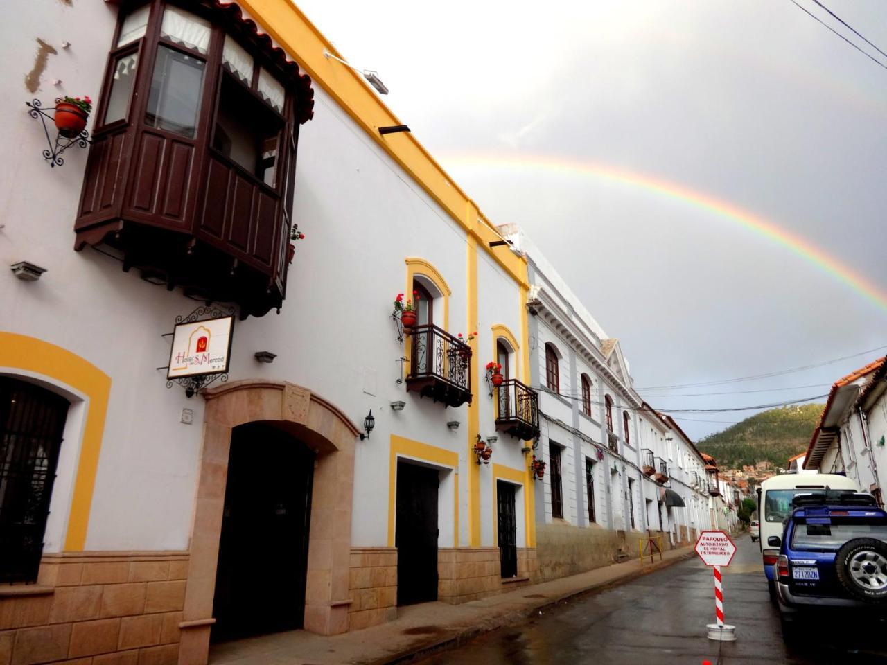 El Hotel De Su Merced Sucre Exterior photo